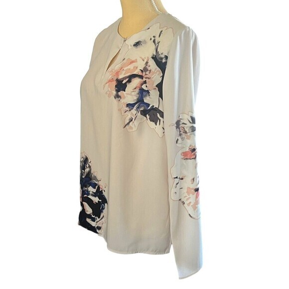 VINCE CAMUTO Blouse Long Sleeve Floral Size XS Multicolor Keyhole Neckline - Picture 11 of 16